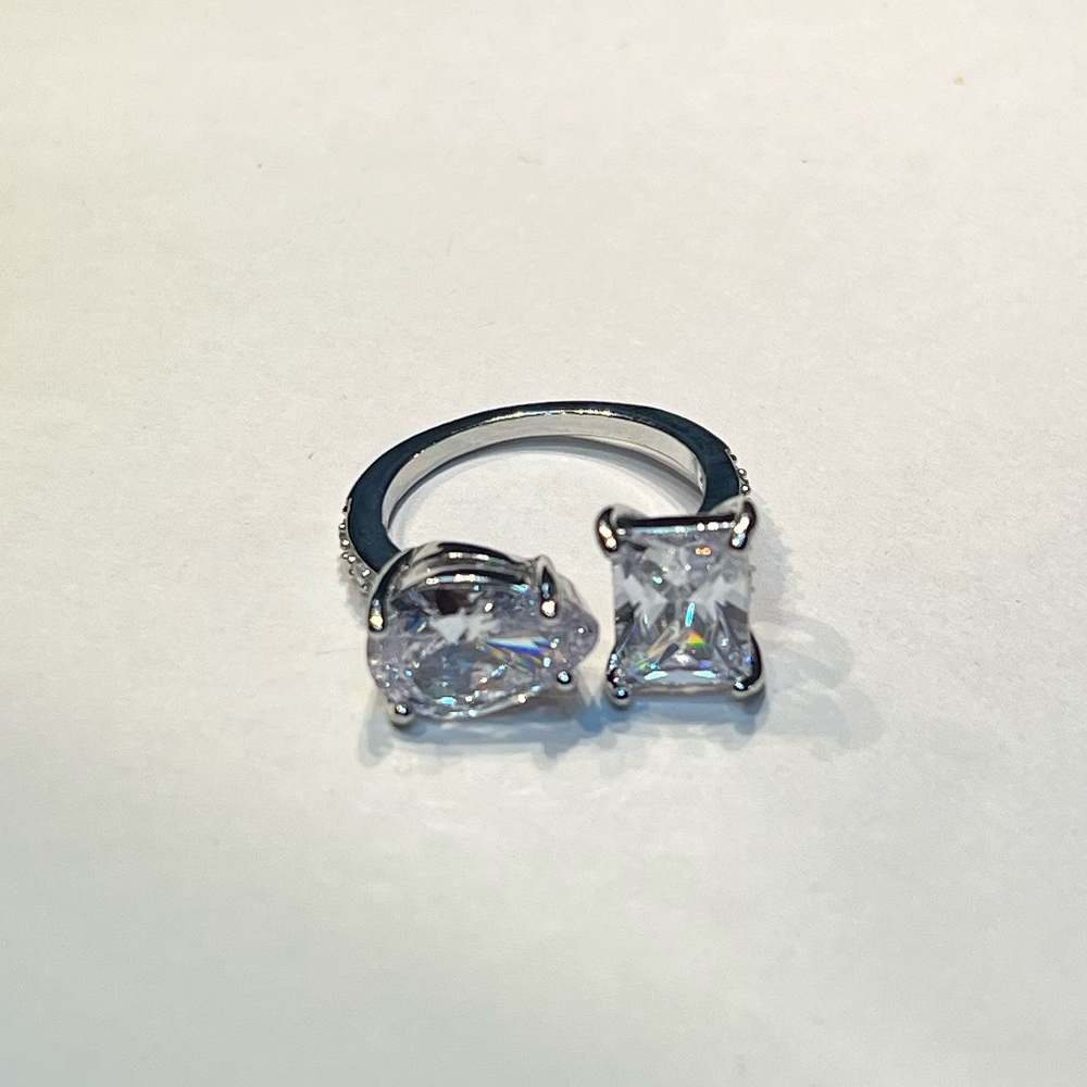 Silver ring - Picture 4 of 11
